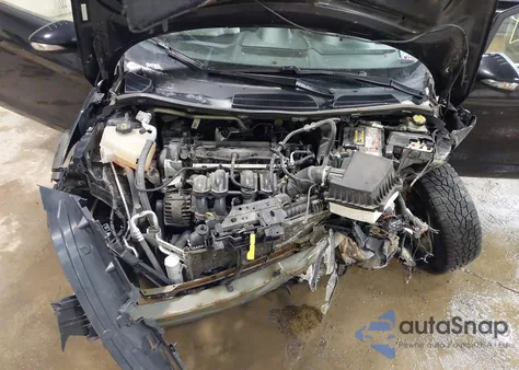 2016 Ford Fiesta Se z USA, uszkodzony, nr VIN 3FADP4BJ3GM107227